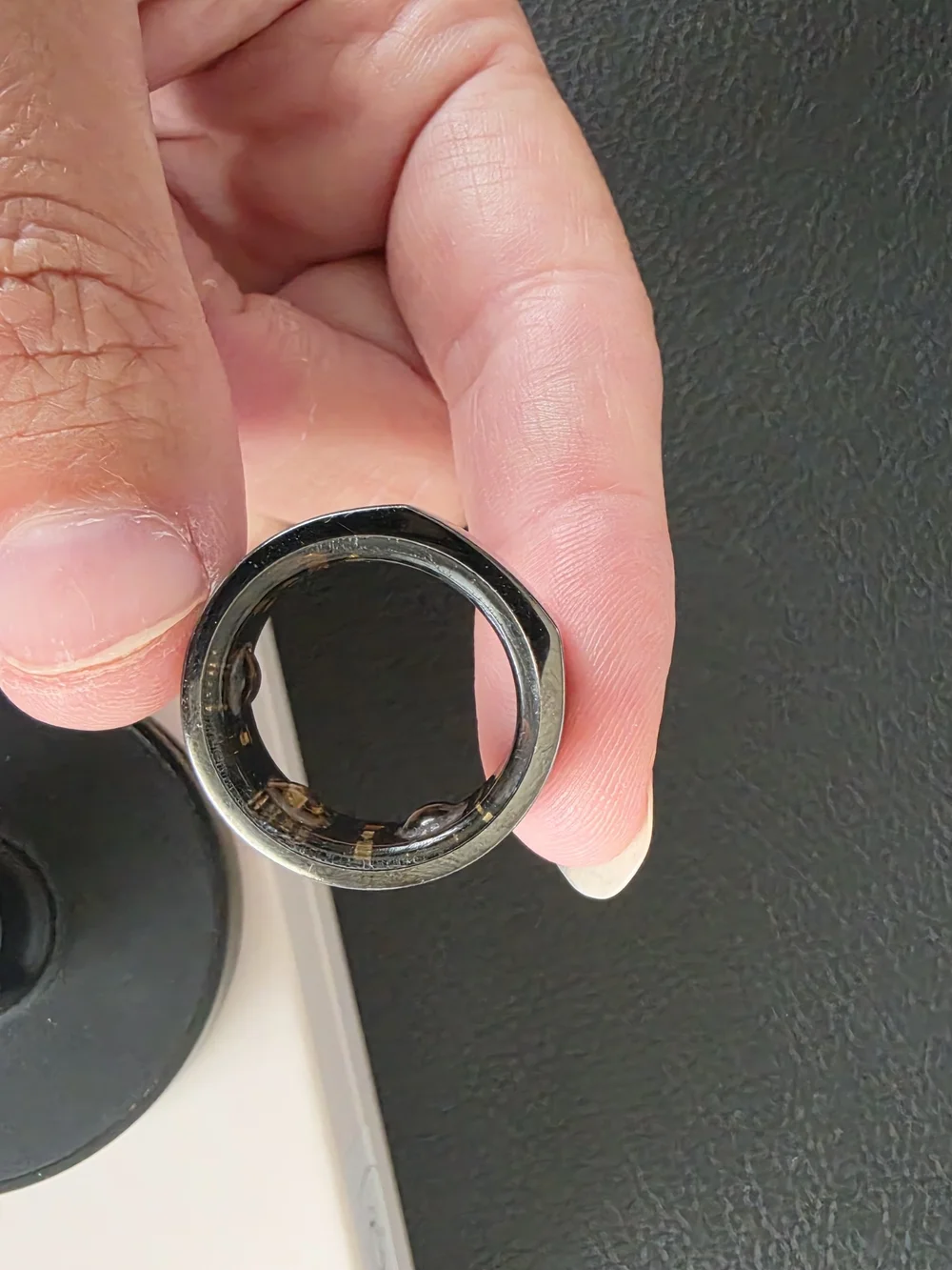 Oura Smart Ring GEN 3 (Size 7) With Charger